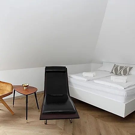 D Nocleg ze śniadaniem