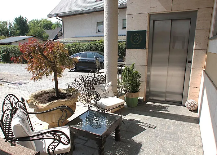 D Nocleg ze śniadaniem