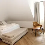 Bed & Breakfast D 3*